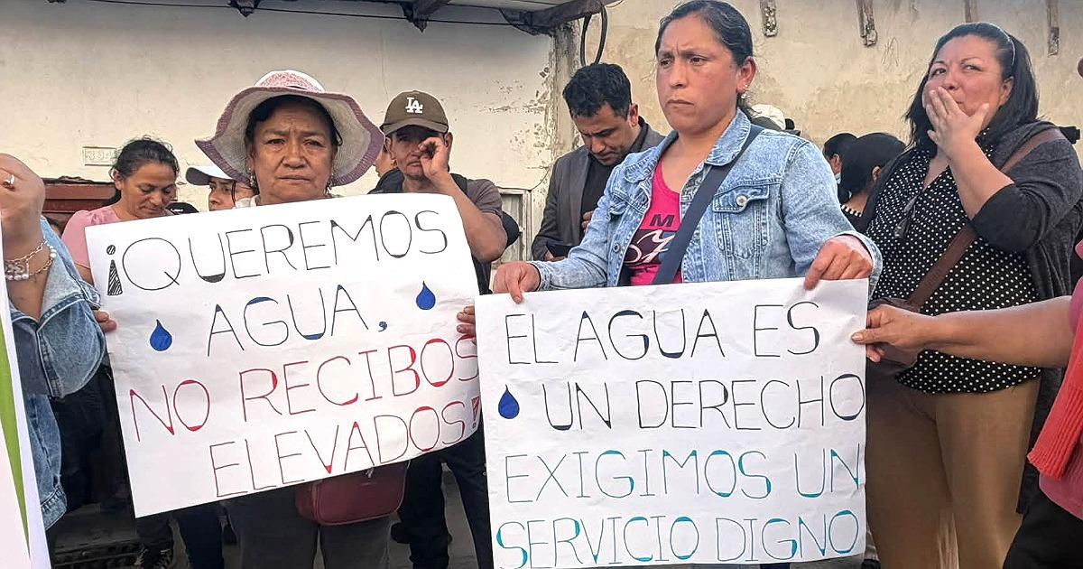 Vecinos reclaman cobros elevados de Emusap pese a pasar días sin agua en sus hogares