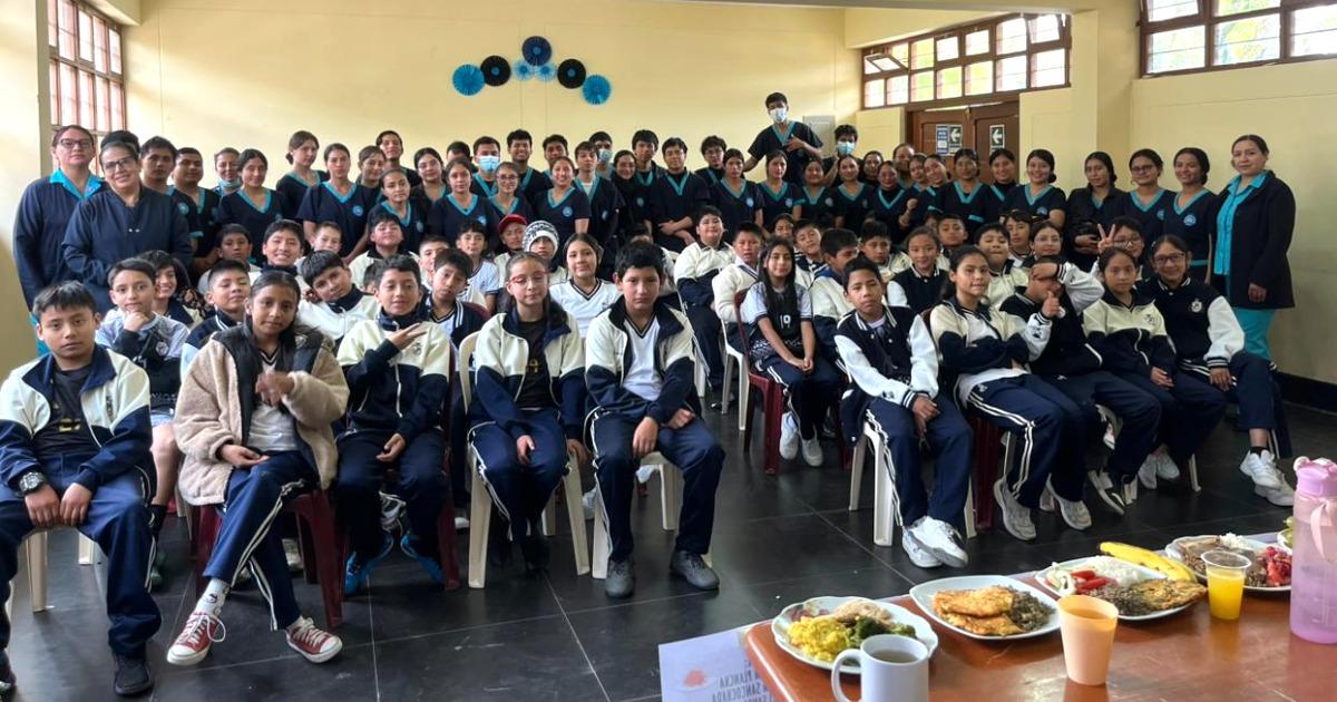 Enfermería UNTRM lleva jornadas de salud a tres colegios de Chachapoyas