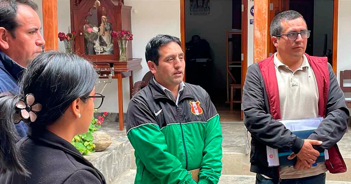 Amazonas: Psicólogos protestan ante la DREA por recorte de contratos